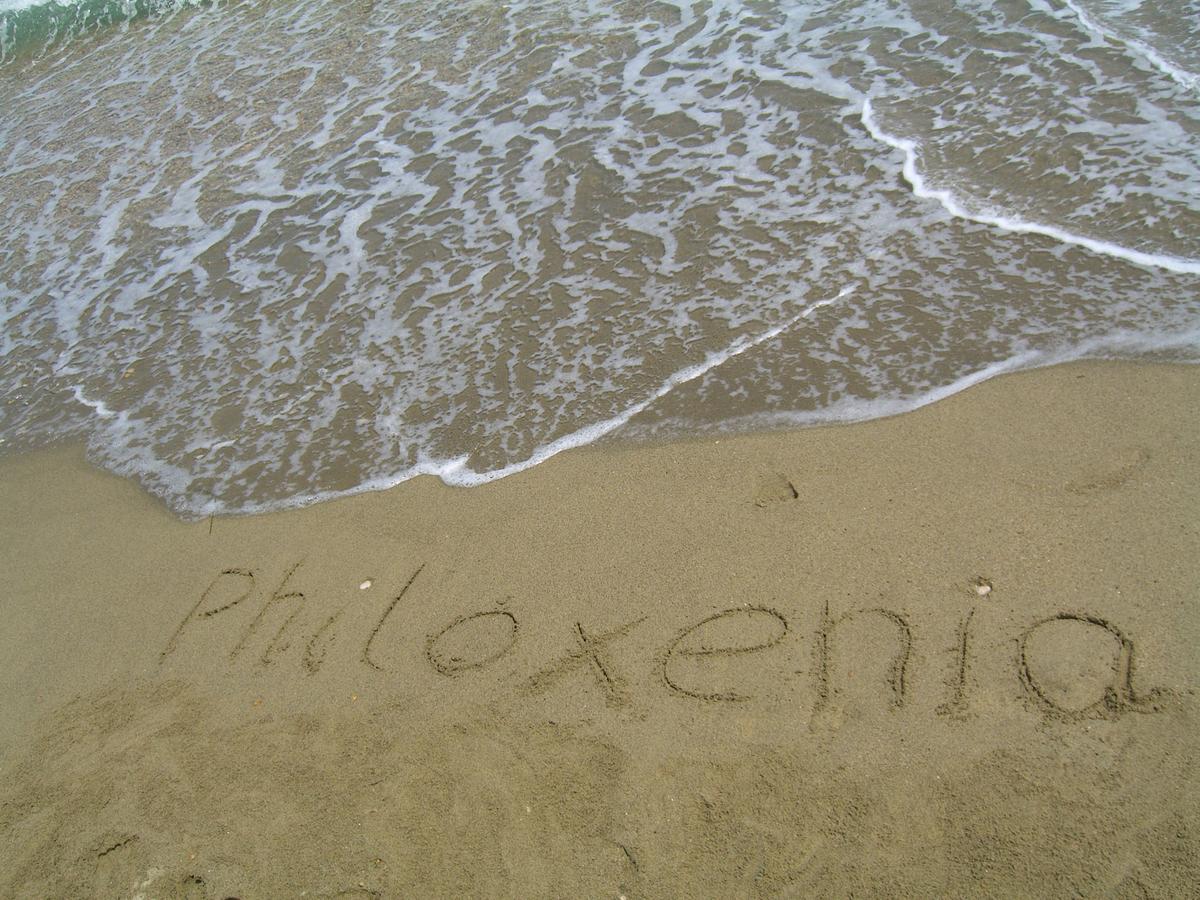 ヴラスナ Philoxenia Evgeniaアパートホテル エクステリア 写真